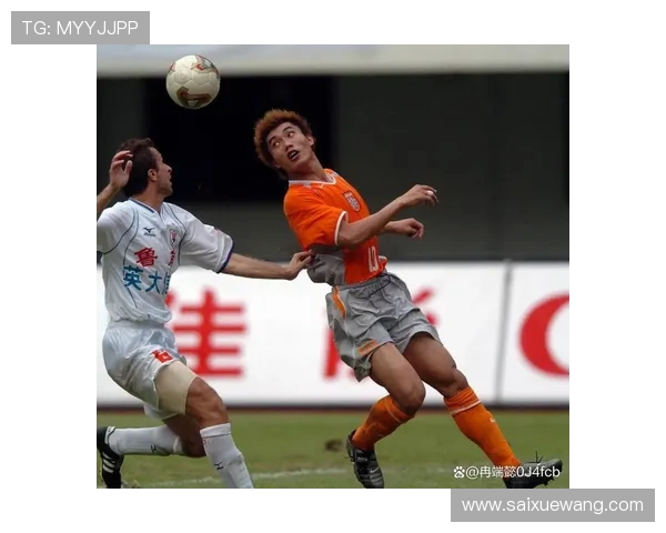 后卫单刀慌了神？足坛那些尴尬瞬间的真相